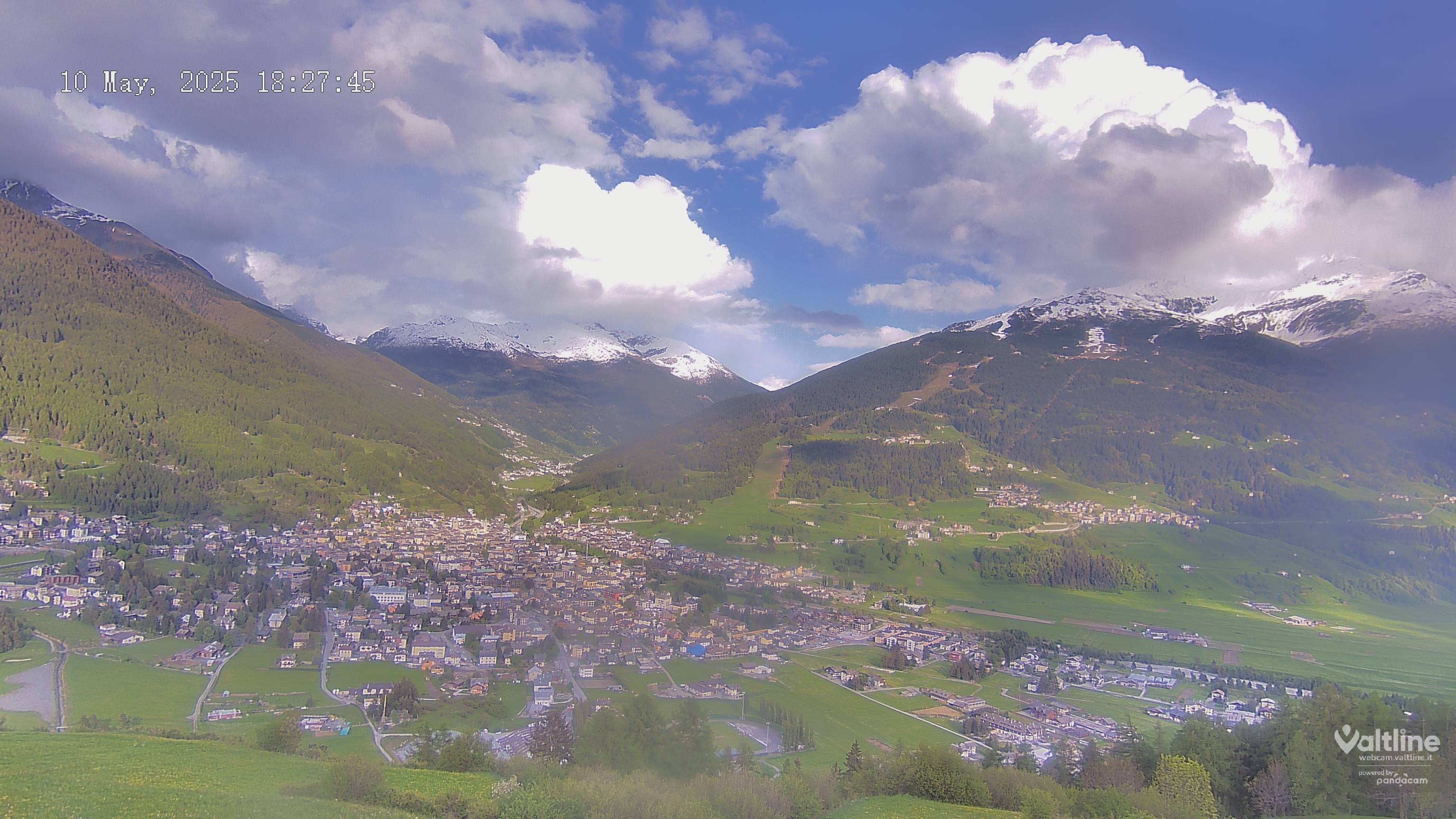 immagine della webcam nei dintorni di Carosello: webcam Oga
