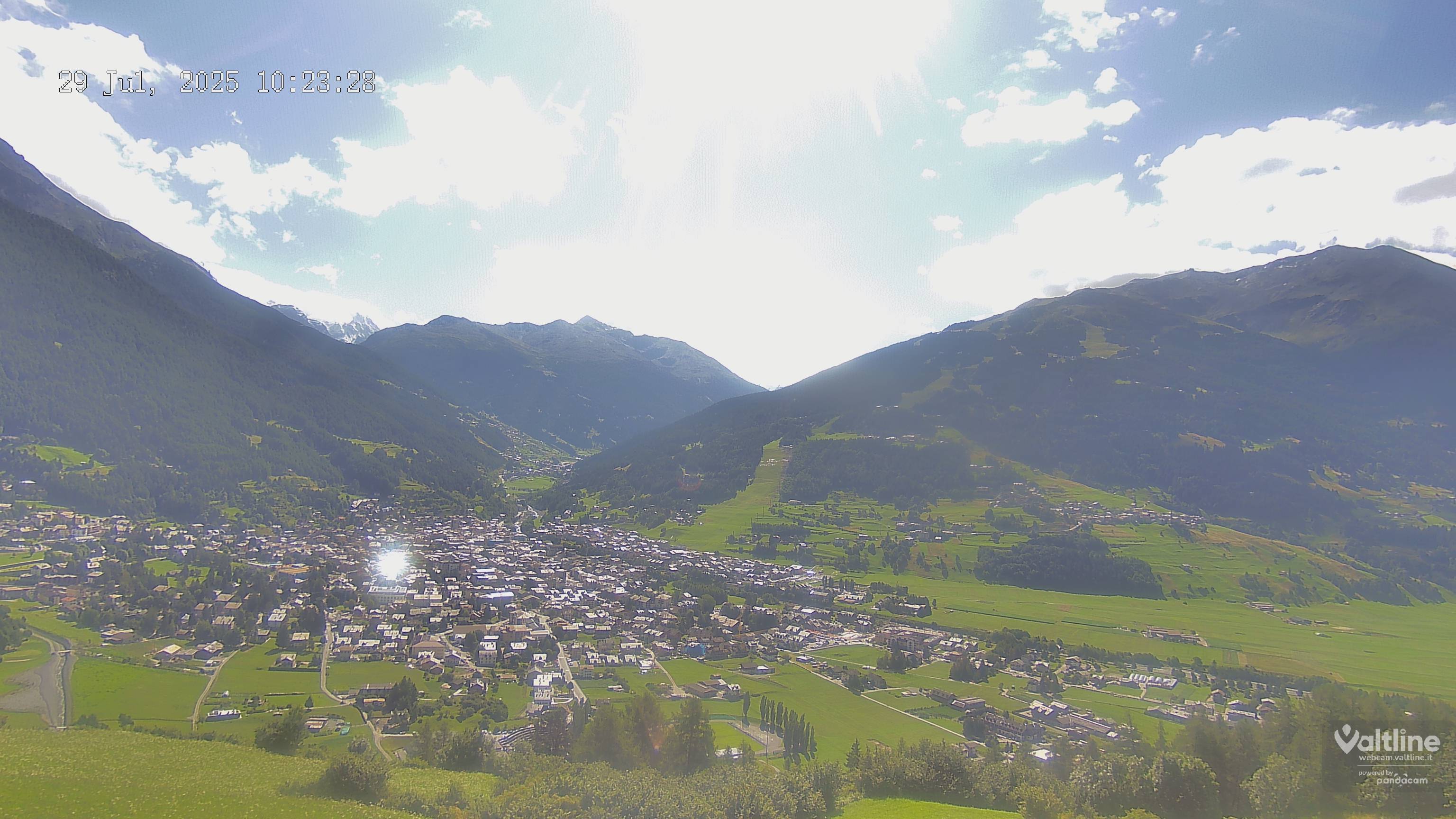 immagine della webcam nei dintorni di Stelvio: webcam Oga