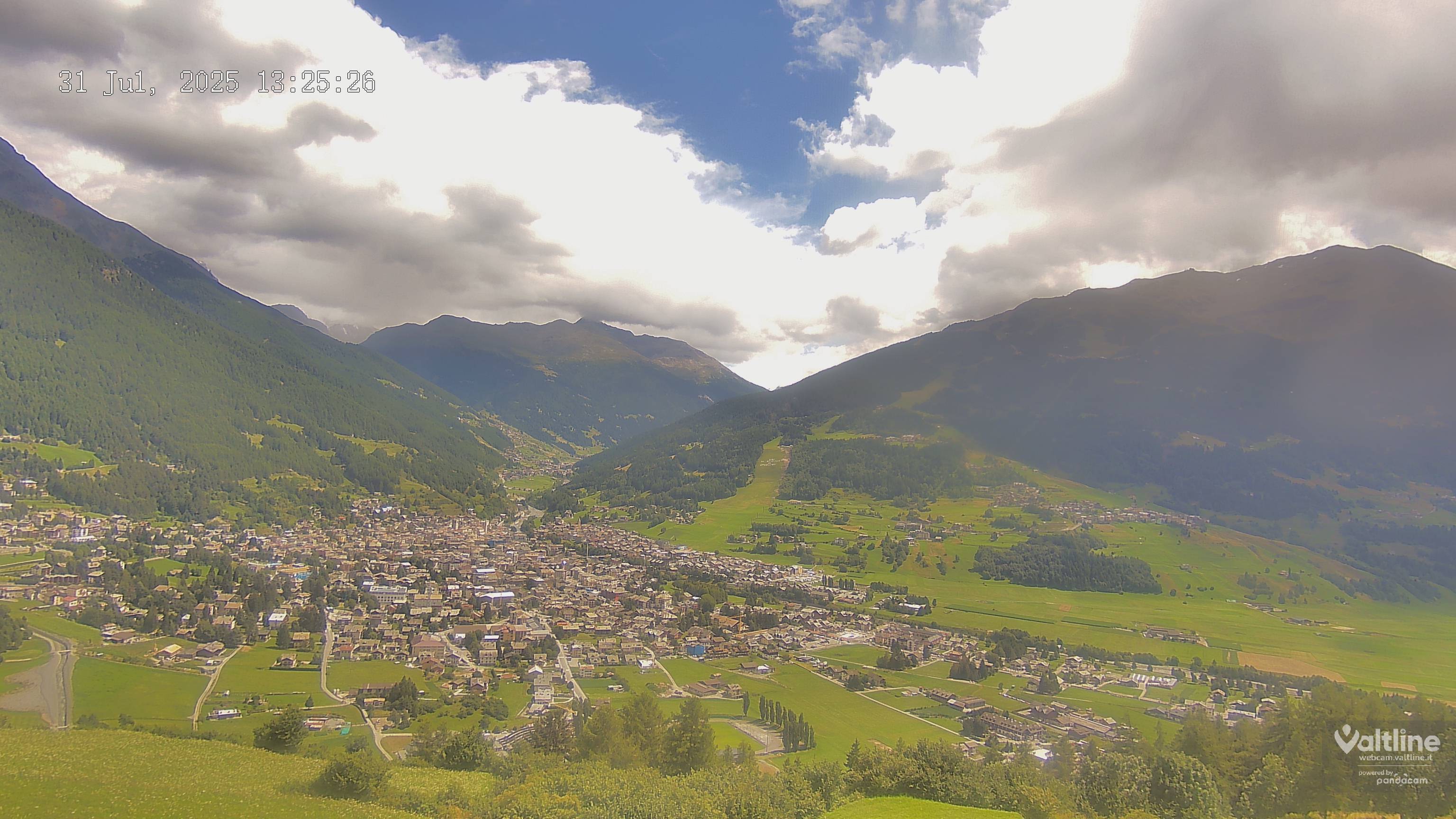 immagine della webcam nei dintorni di Valfurva: webcam Oga